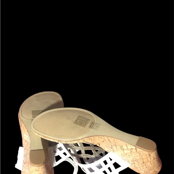 SOLD White Kelly & Katie Wedge heel Sandals size 9 NWOT - Picture 5 of 6